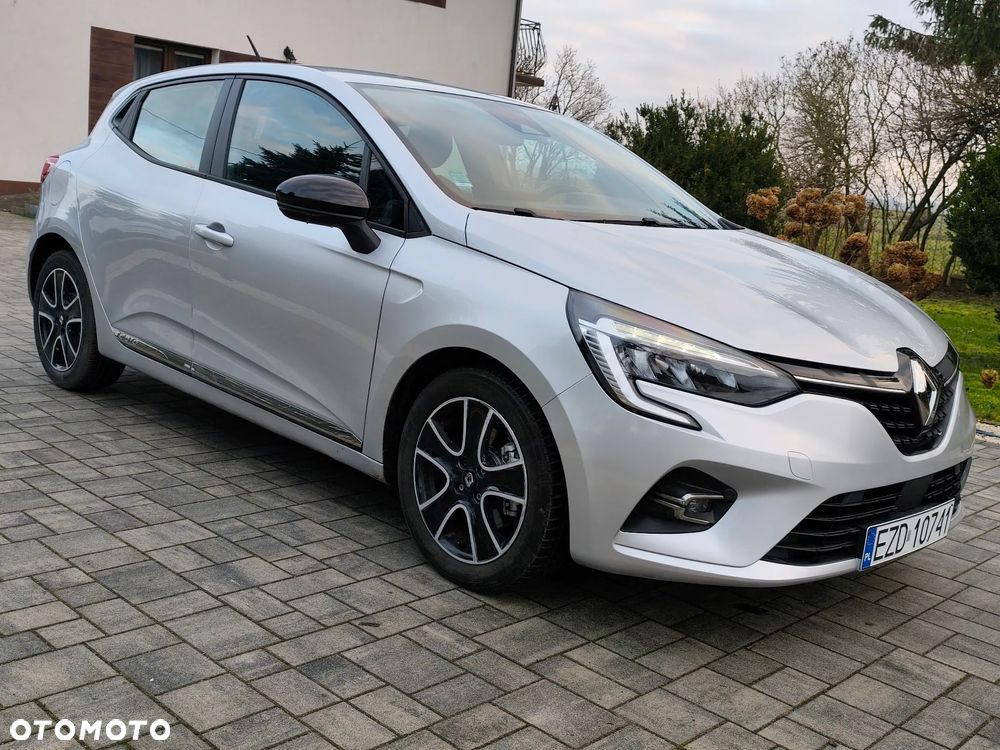 Renault Clio BLUE dCi 100 BUSINESS EDITION - 4