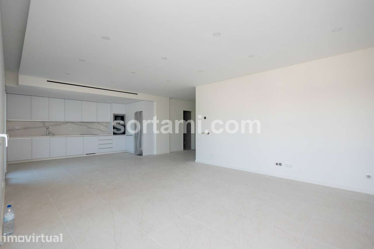 Apartamento T2 Venda em Quarteira,Loulé - Grande imagem: 4/21