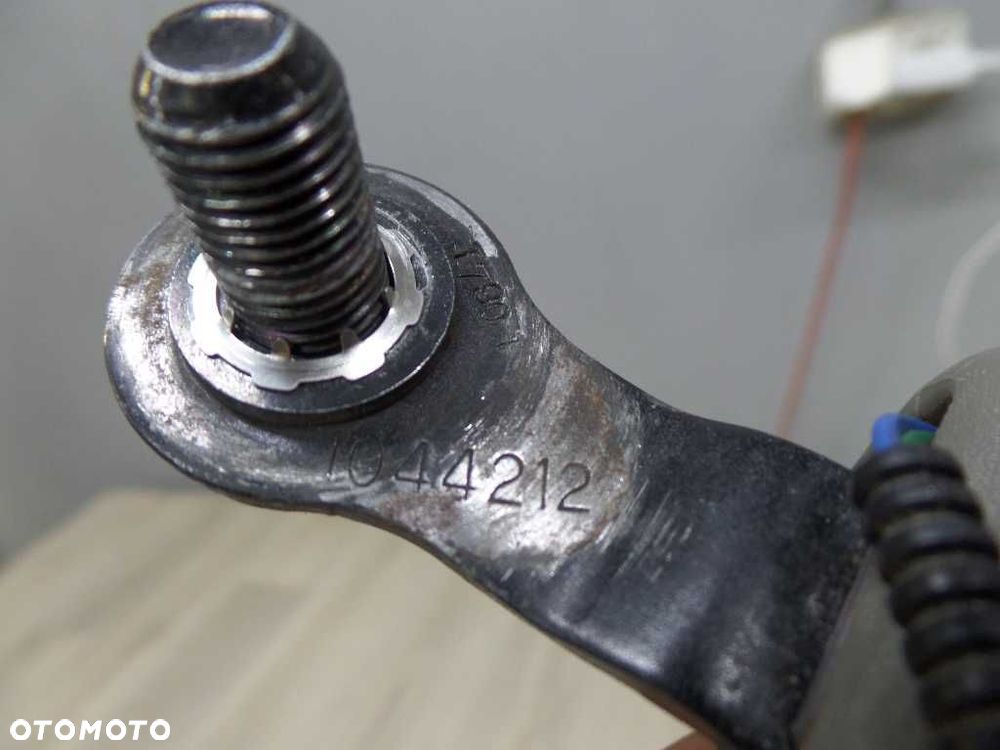 NISSAN CABSTAR MAXITY NT400 KLAMRA ZAPINKA PASA LEWA 07-15 - 7