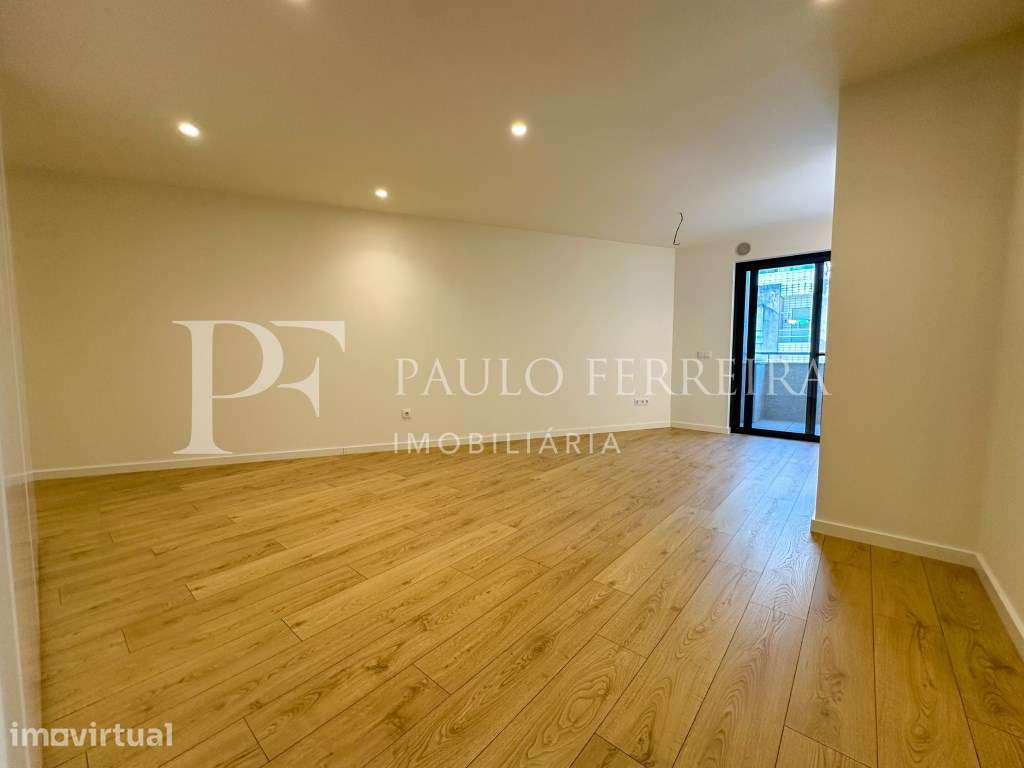 Apartamento T0 novo no centro de Famalicão - Grande imagem: 2/10