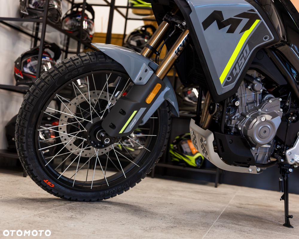 CFMoto MT - 6