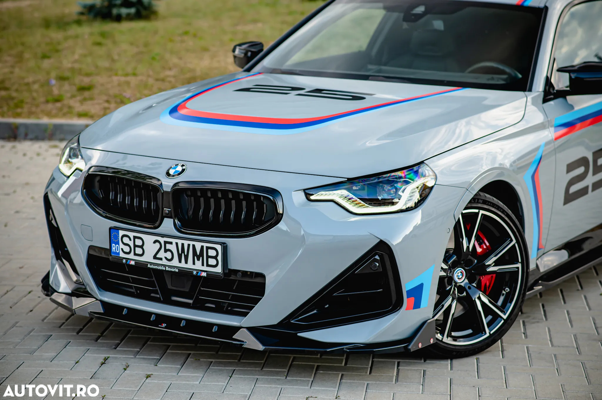BMW M2 M240i xDrive AT - 3