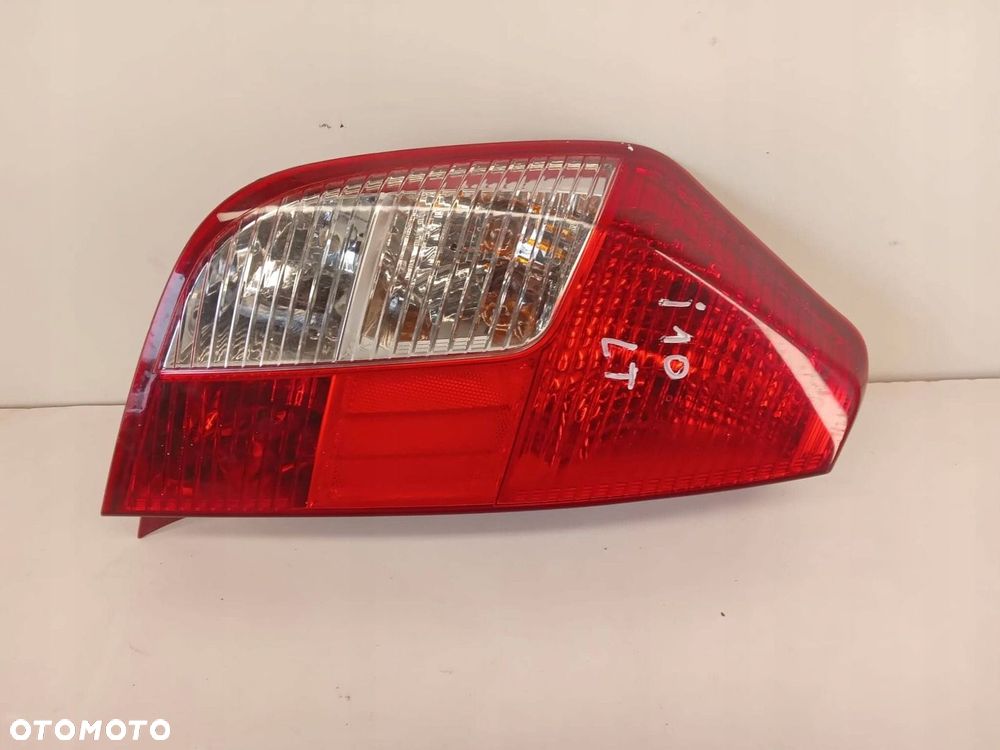 HYUNDAI I10 LAMPA LEWA TYLNA - 2
