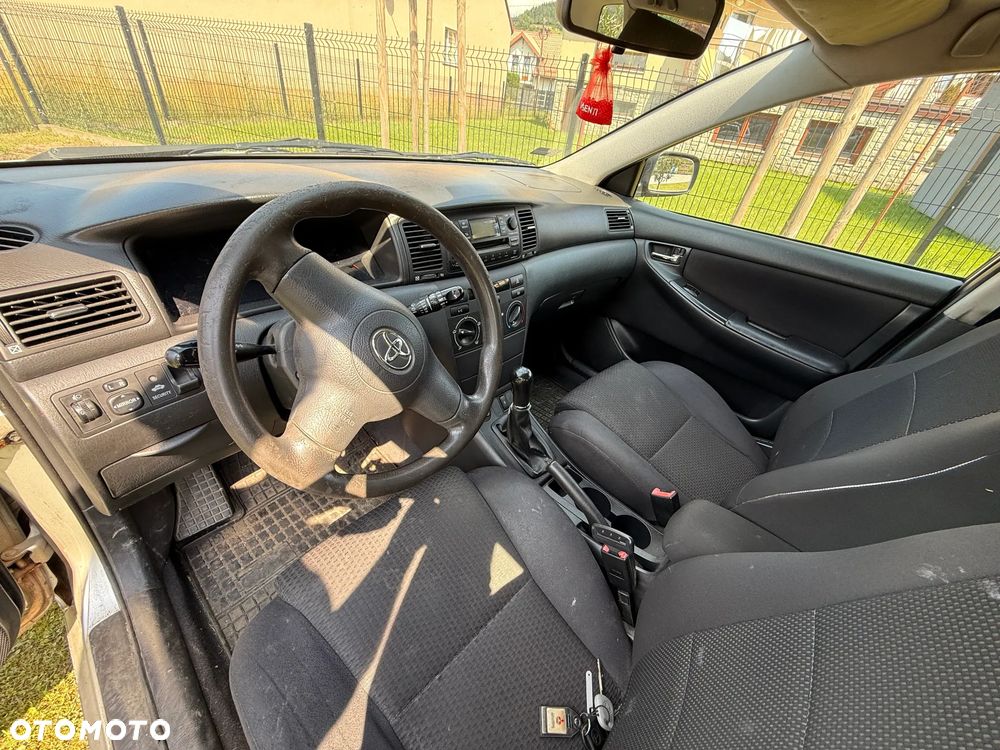 Toyota Corolla 1.4 D-4D Sol - 5