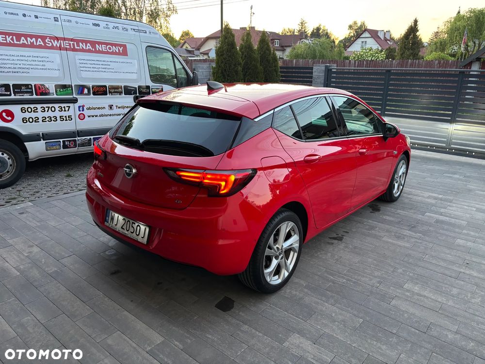 Opel Astra 1.6 CDTI Dynamic S&S - 10