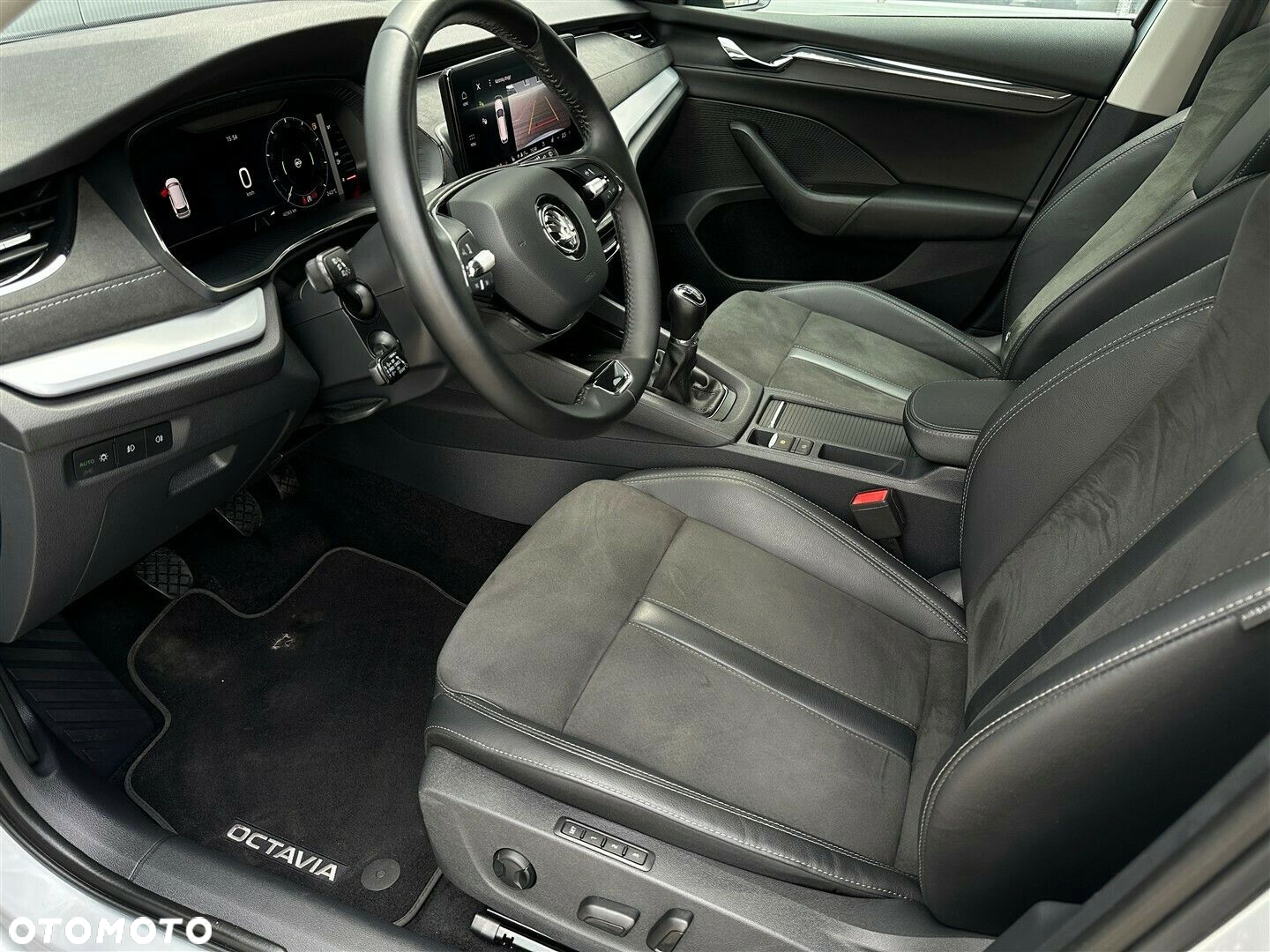 Skoda Octavia 1.5 TSI ACT Style - 10