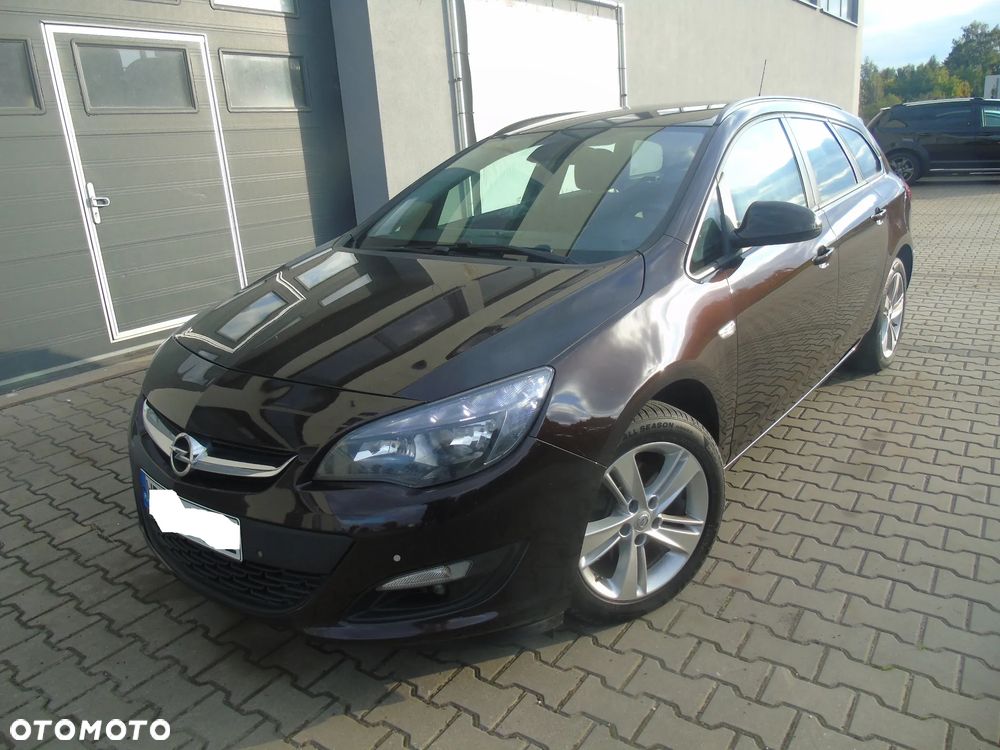 Opel Astra IV 1.6 CDTI Cosmo - 1