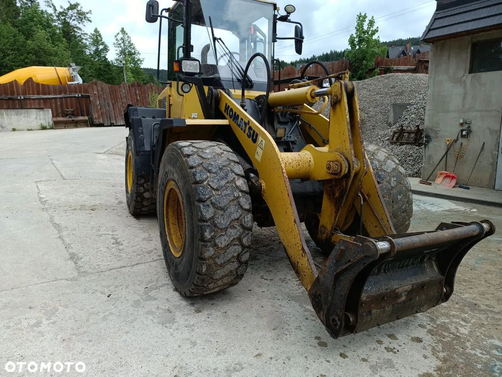 Komatsu WA 200 - 2