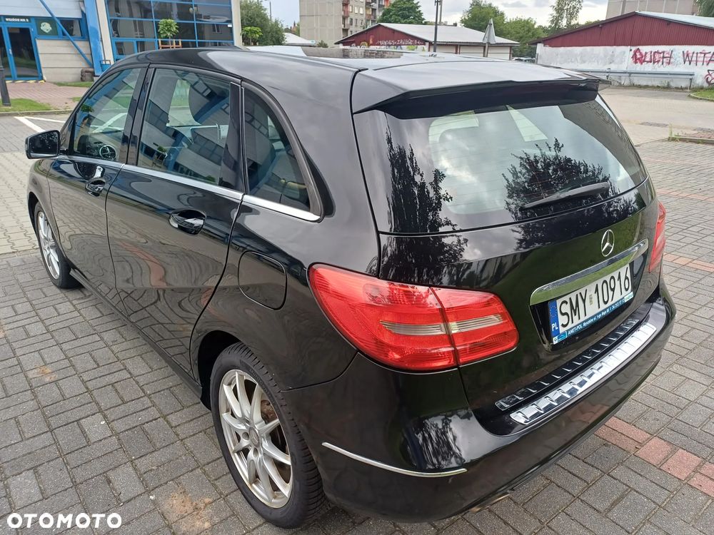 Mercedes-Benz Klasa B 250 7G-DCT SCORE - 4