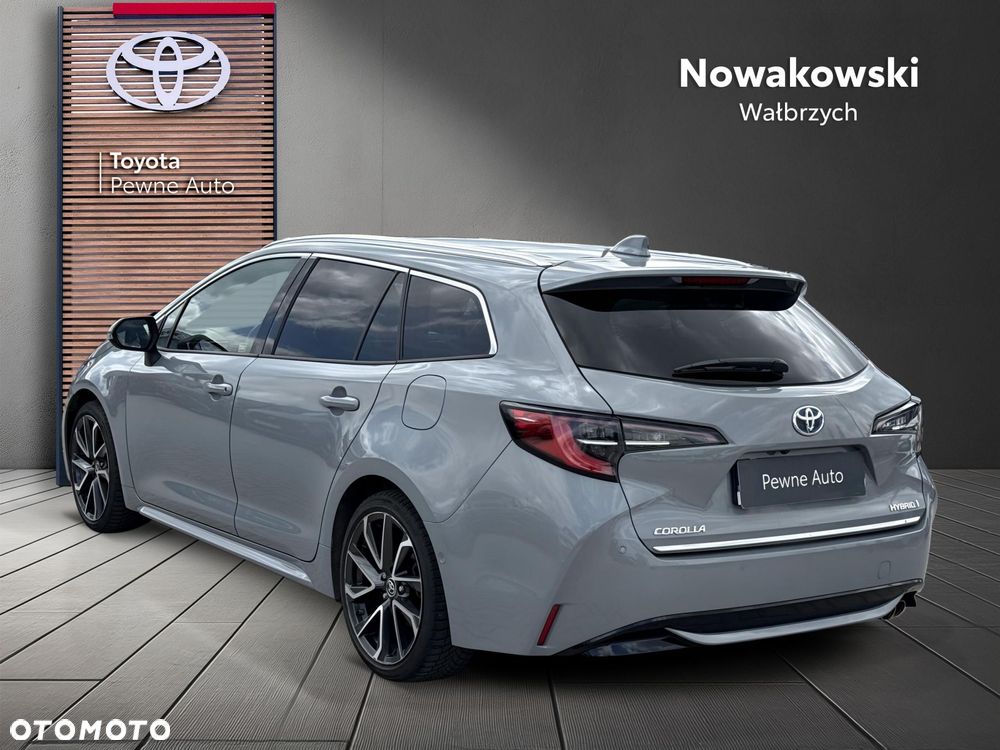 Toyota Corolla - 5