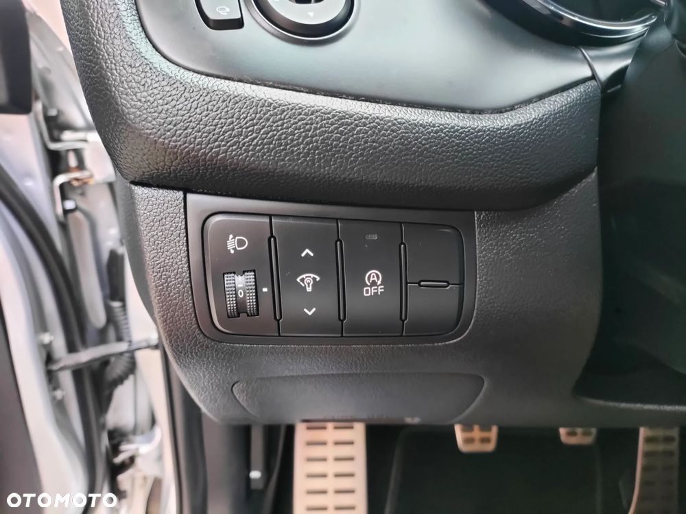 Kia Ceed 1.6 CRDi 136 ISG SW GT Line - 26