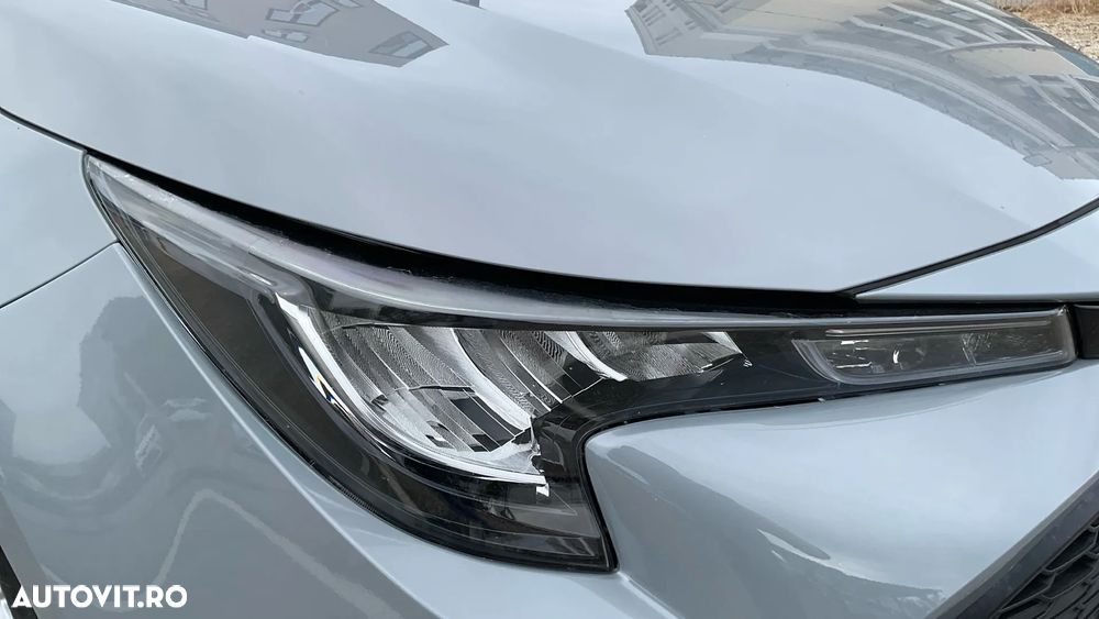 Toyota Corolla 1.8 HSD Dynamic - 13