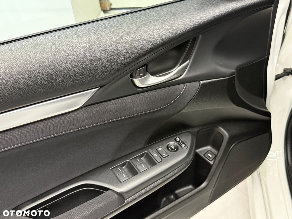 Honda Civic 1.5 i-VTEC Turbo CVT Prestige - 12