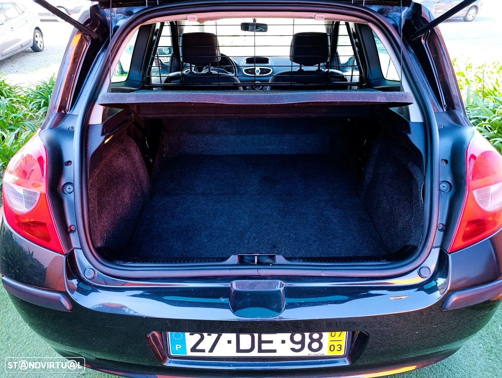 Renault Clio 1.5 DCI Dinamique - 12