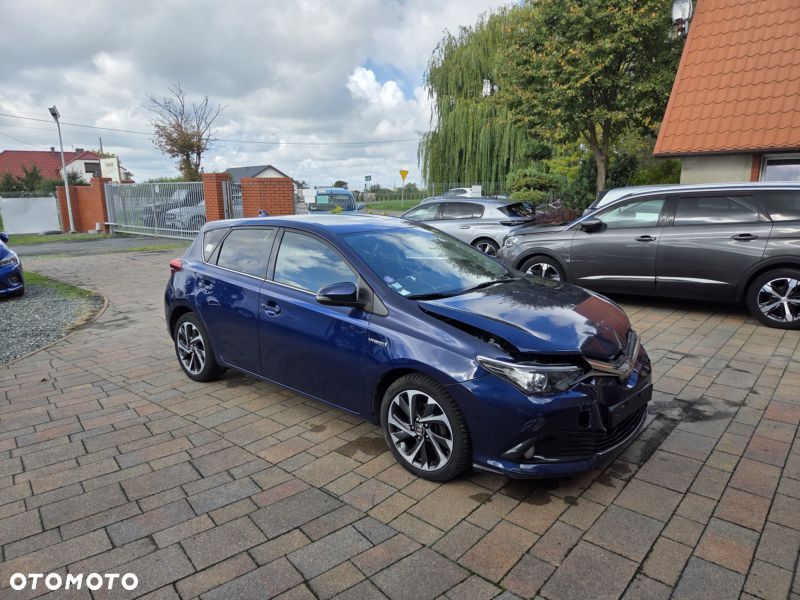 Toyota Auris 1.8 HSD Luna - 1