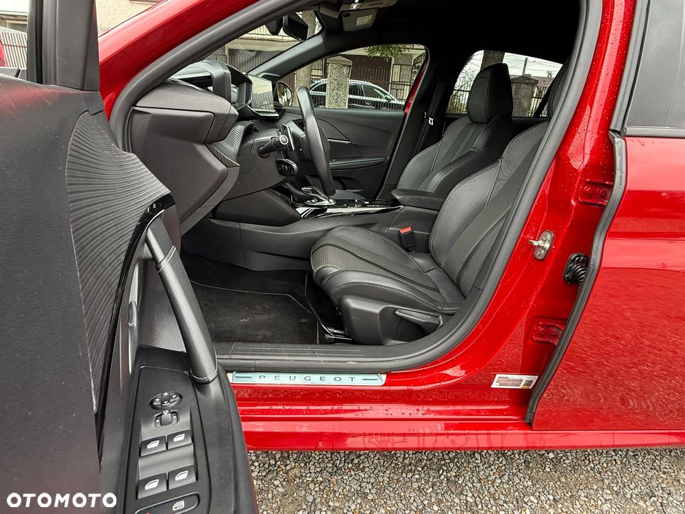 Peugeot 208 PureTech 100 EAT8 GT Pack - 12