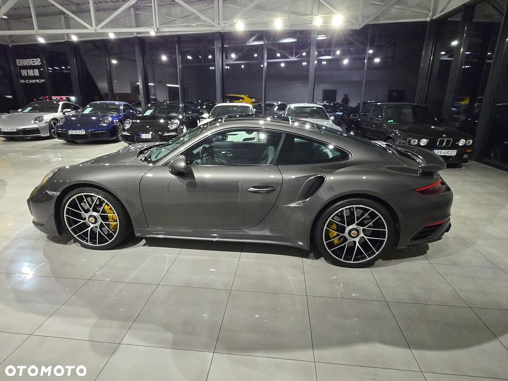 Porsche 911 Turbo S - 12