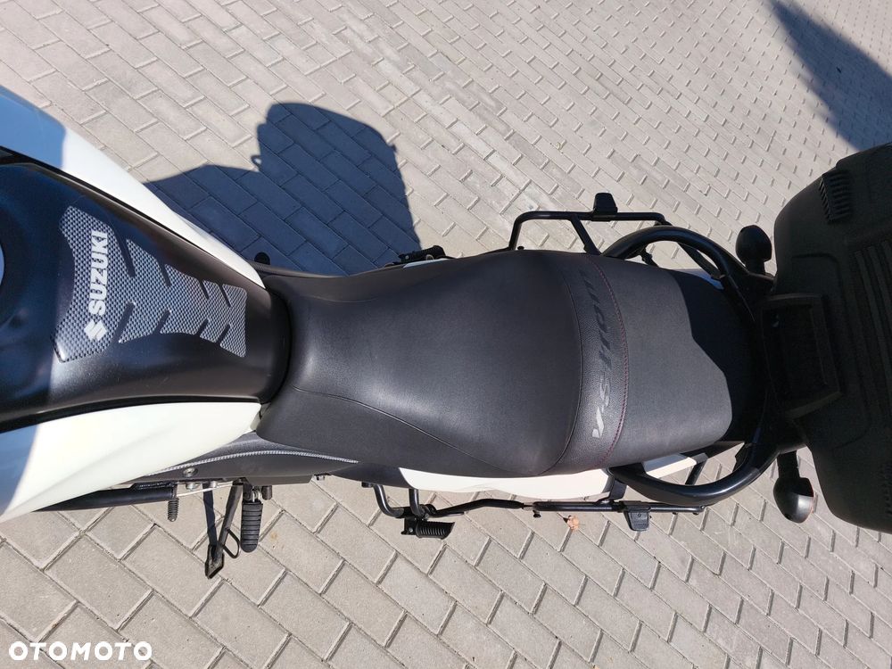 Suzuki V-STROM - 20