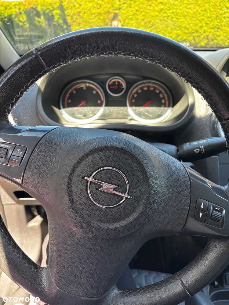 Opel Corsa 1.3 CDTI Essentia - 15
