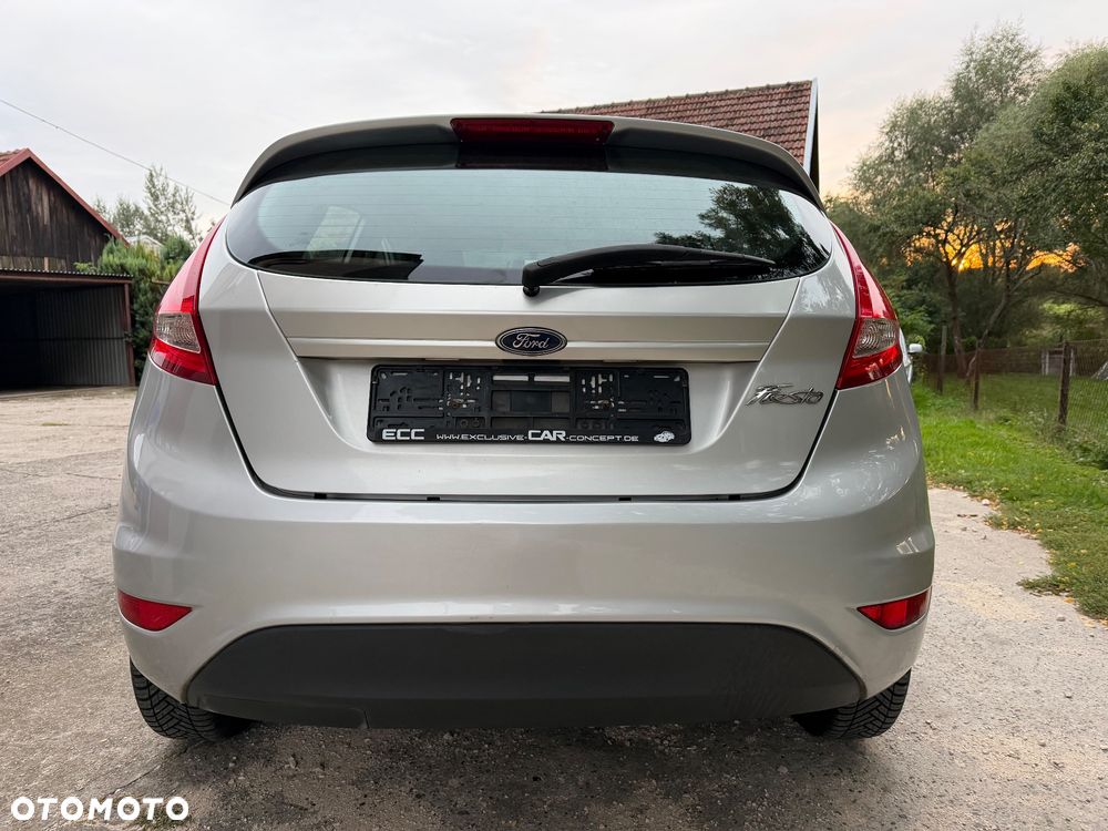 Ford Fiesta - 2