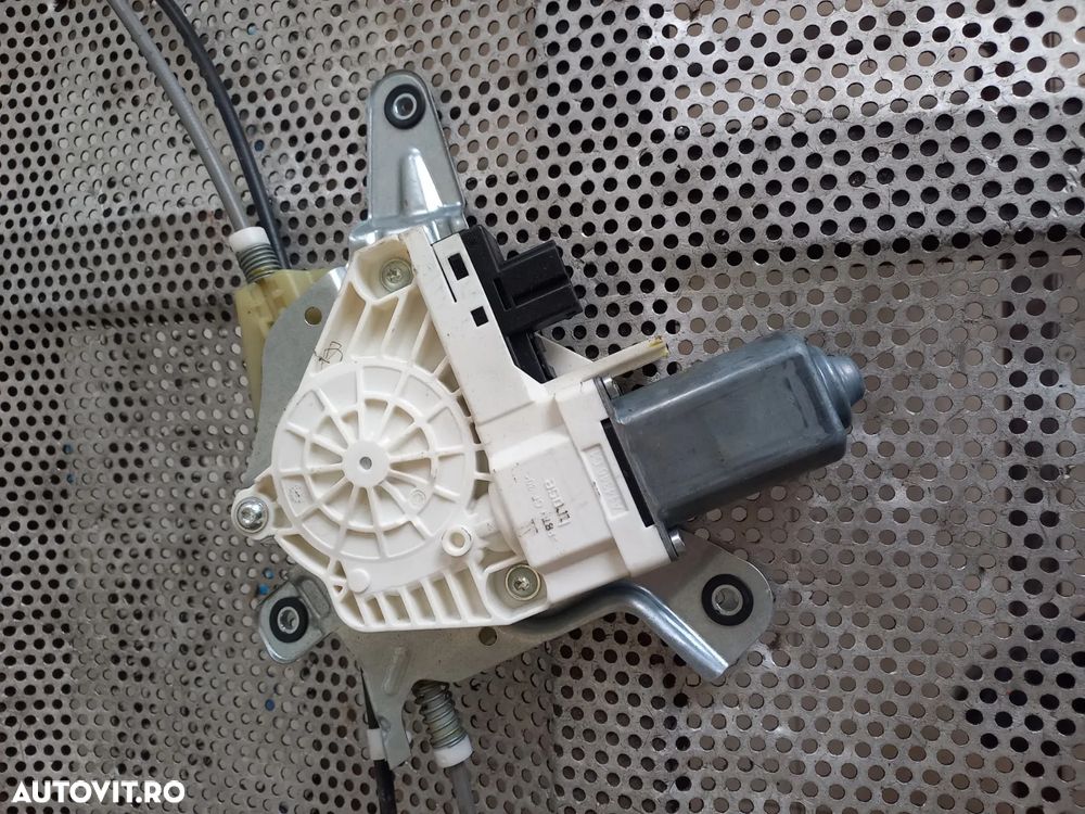 Macara Rulou Portbagaj Electric Audi A6 4G C7 An 2011-2012-2013-2014-2015-2016-2017-2018 Combi Avan - 2