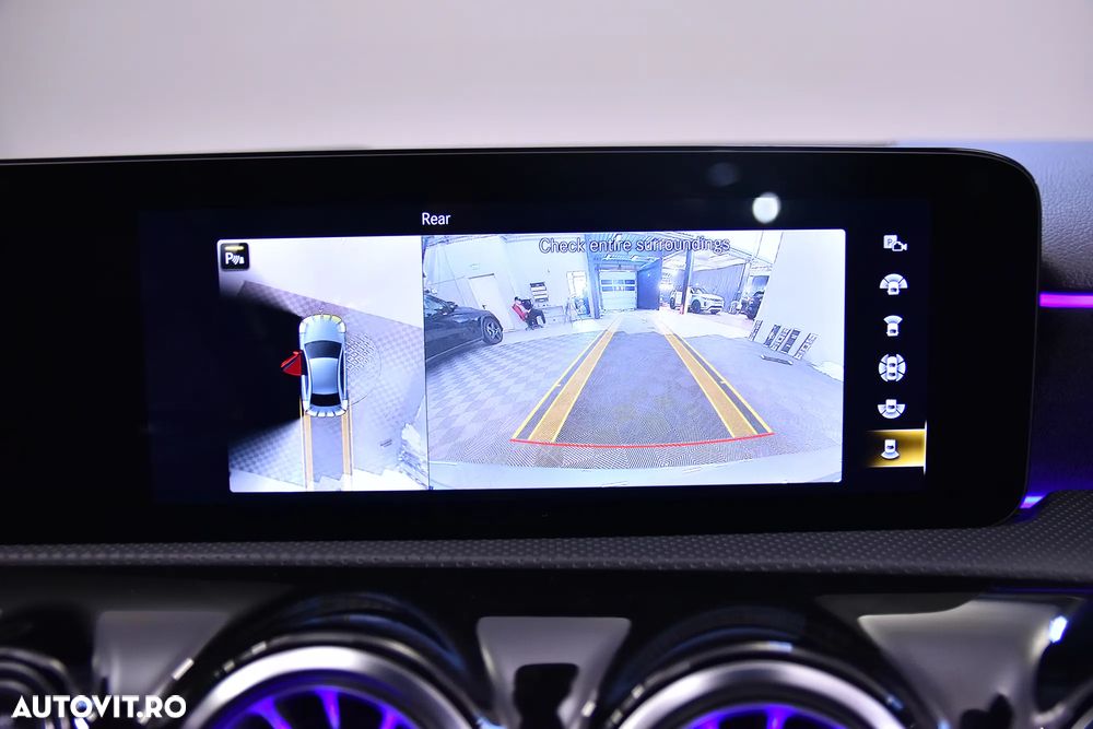 Mercedes-Benz A 200 Sedan 7G-DCT AMG Line - 23