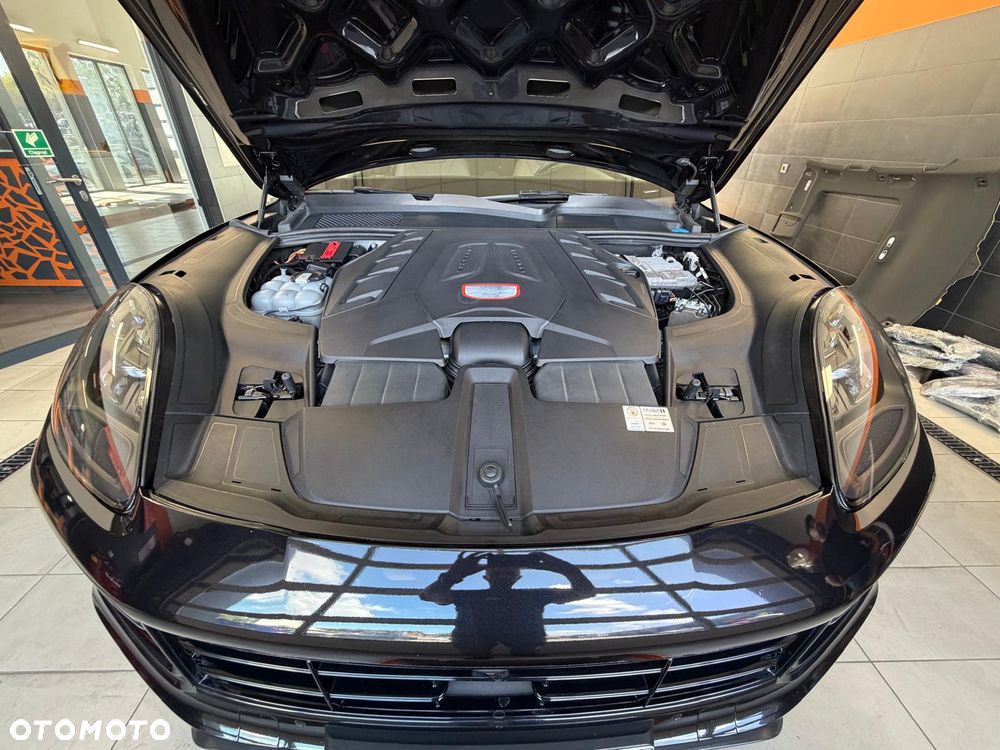 Porsche Cayenne - 17