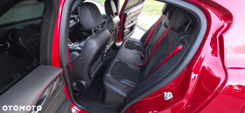 Alfa Romeo Stelvio 2.9 V6 Bi-Turbo Quadrifoglio Q4 - 17