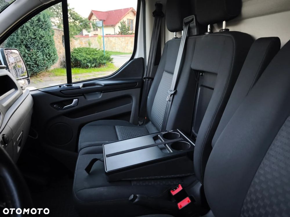 Ford Transit Custom - 8