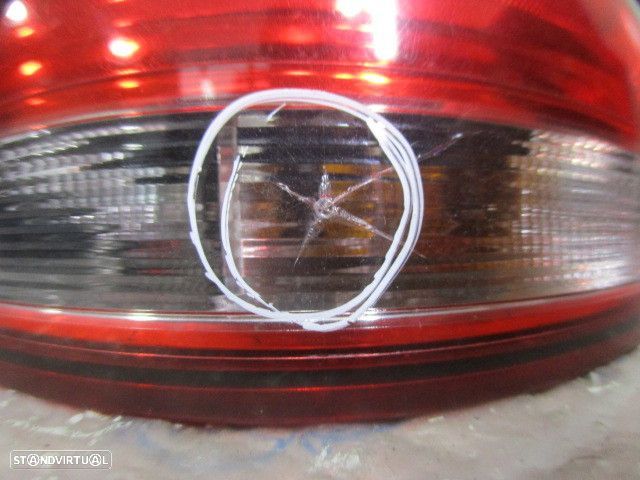 Farol Tras 6R0945258A VW POLO 6R 2011 1.6 TDI 90CV 3P PRETO DRT ORIGINAL DANIFICADO - 4