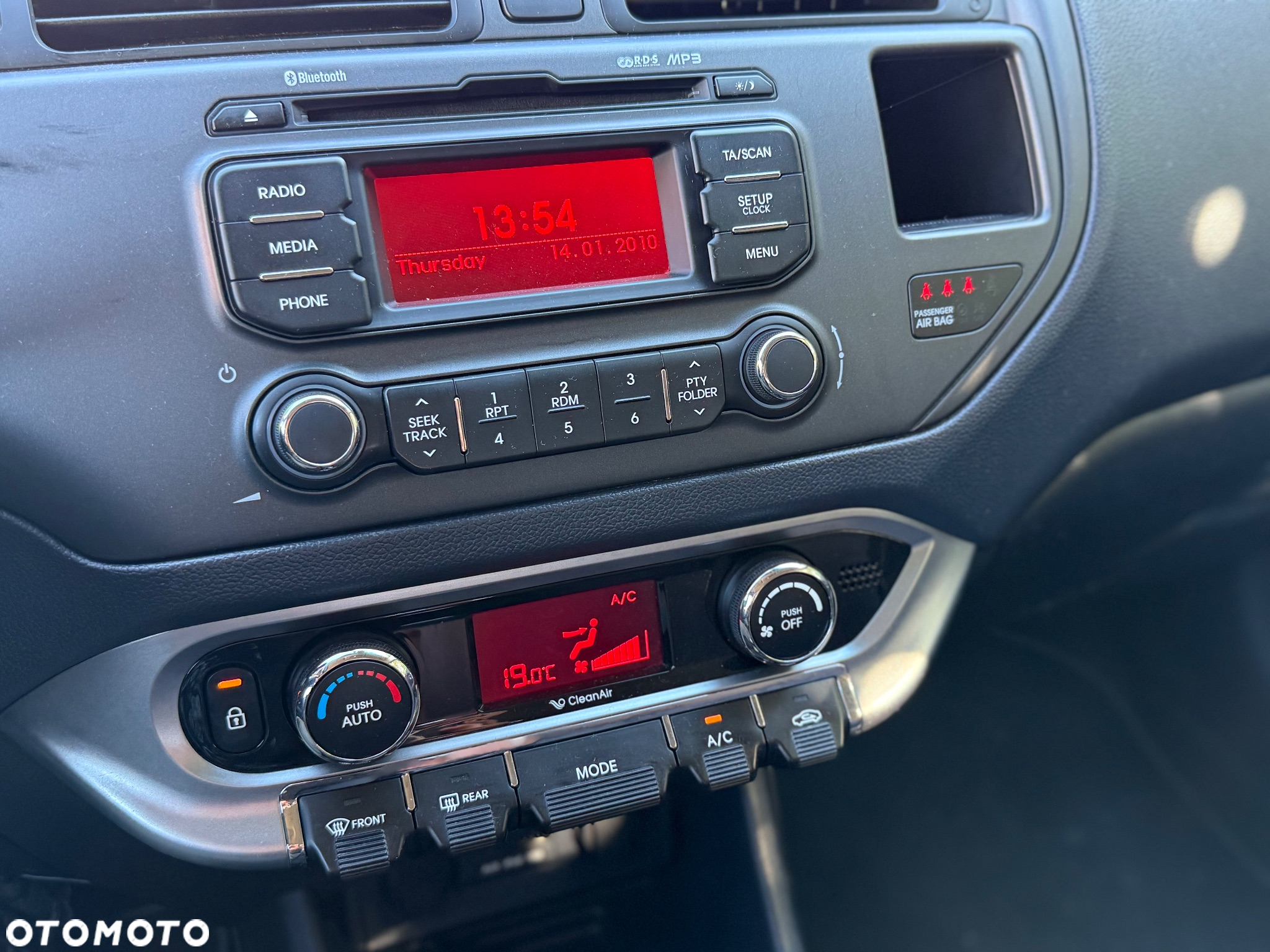Kia Rio 1.2 Attract - 7