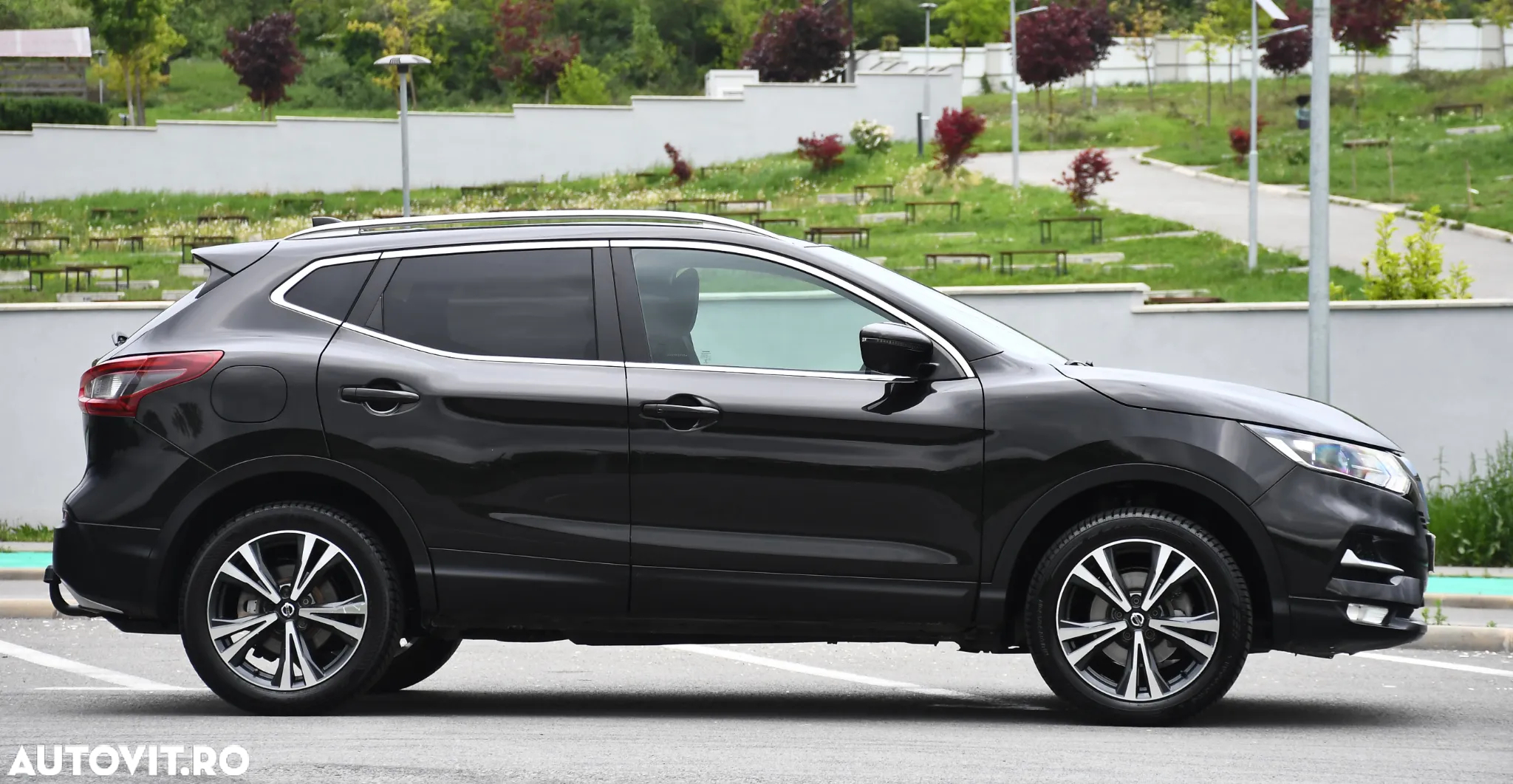 Nissan Qashqai 1.5 DCI N-Connecta - 8