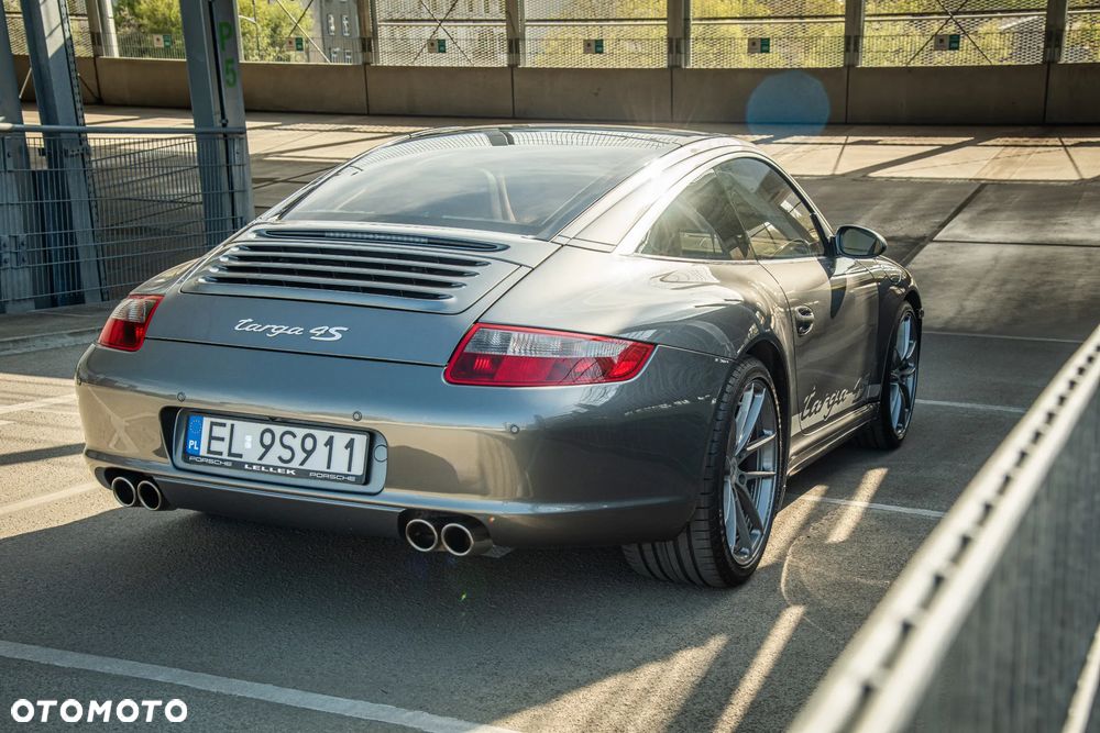 Porsche 911 - 12