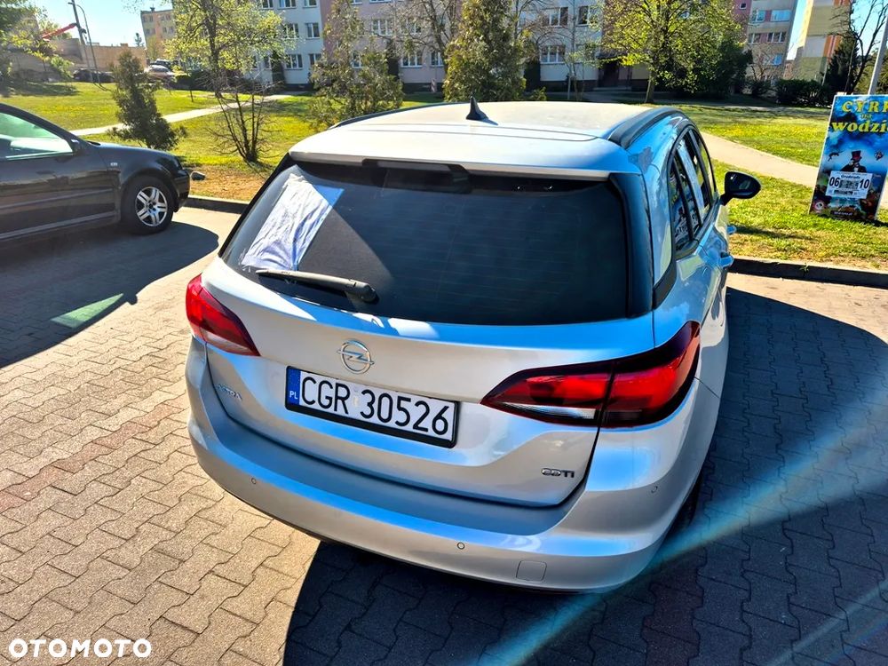 Opel Astra 1.6 CDTI Enjoy - 8