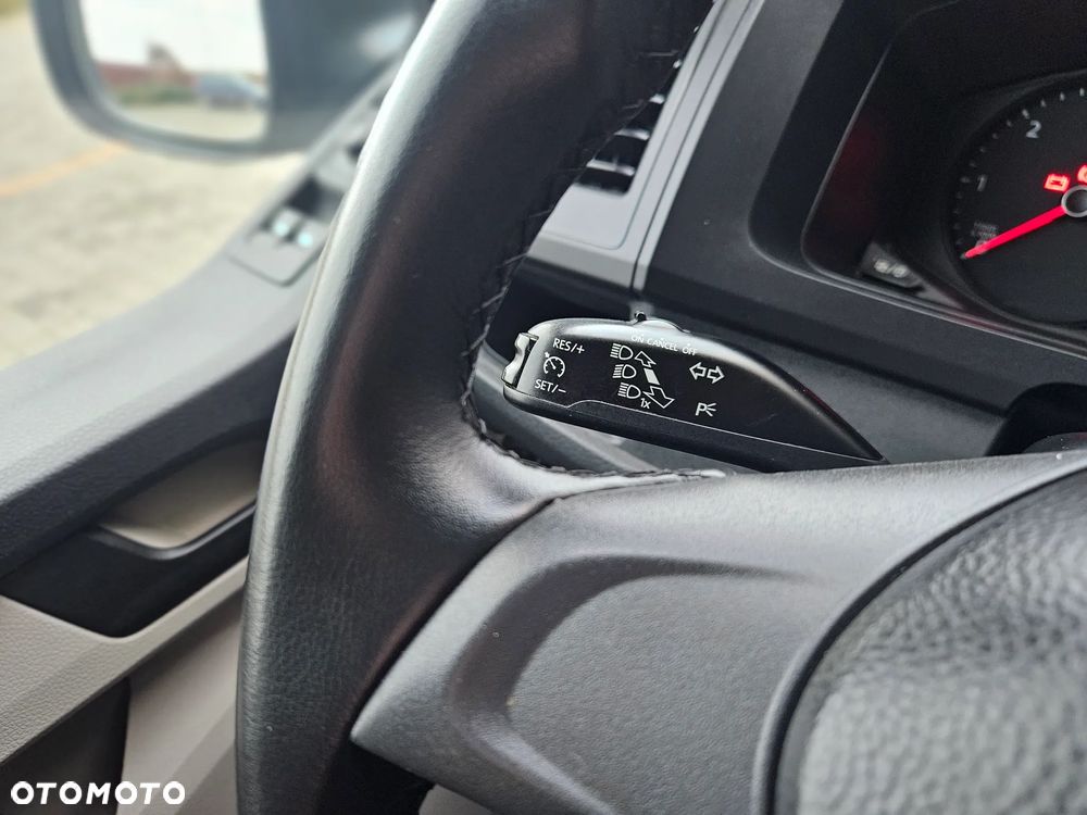 Volkswagen Transporter T6 - 22