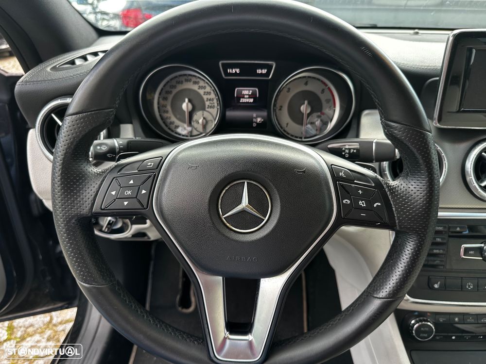 Mercedes-Benz CLA 220 CDI 7G-DCT Urban - 9