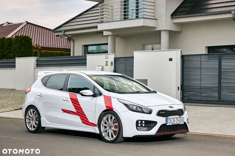 Kia Ceed 1.6 T-GDI GT-Track - 2