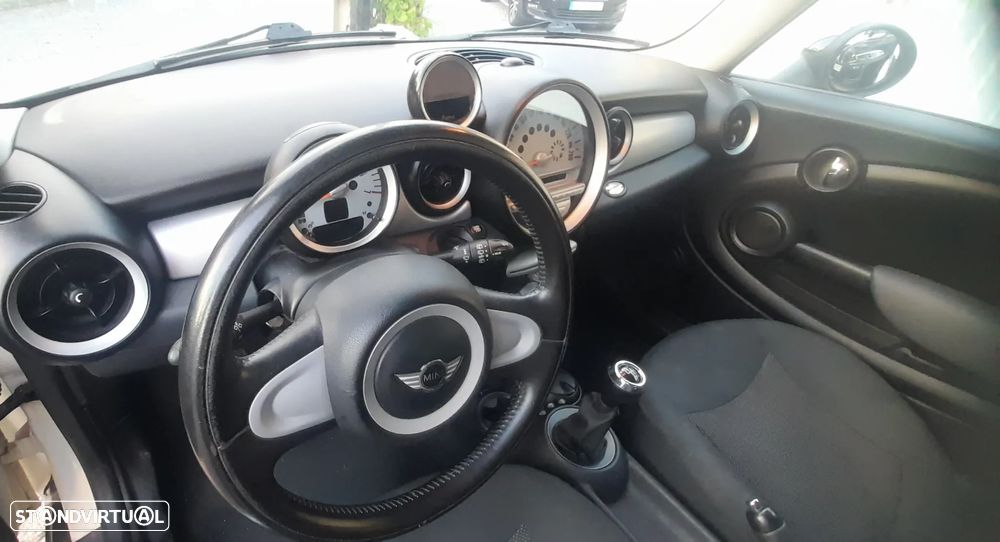 MINI 3 Portas Cooper D - 6