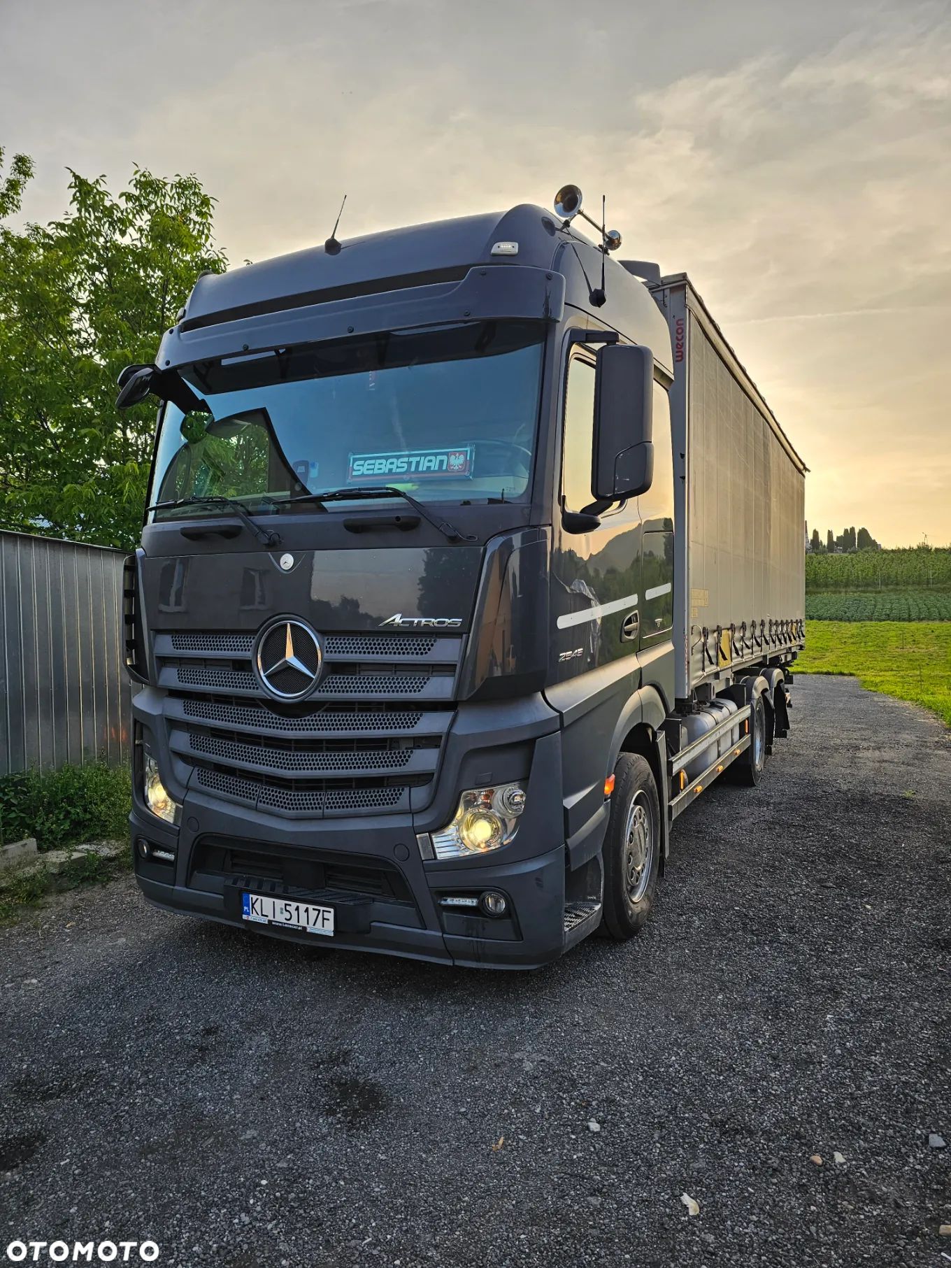 Mercedes-Benz Actros - 1