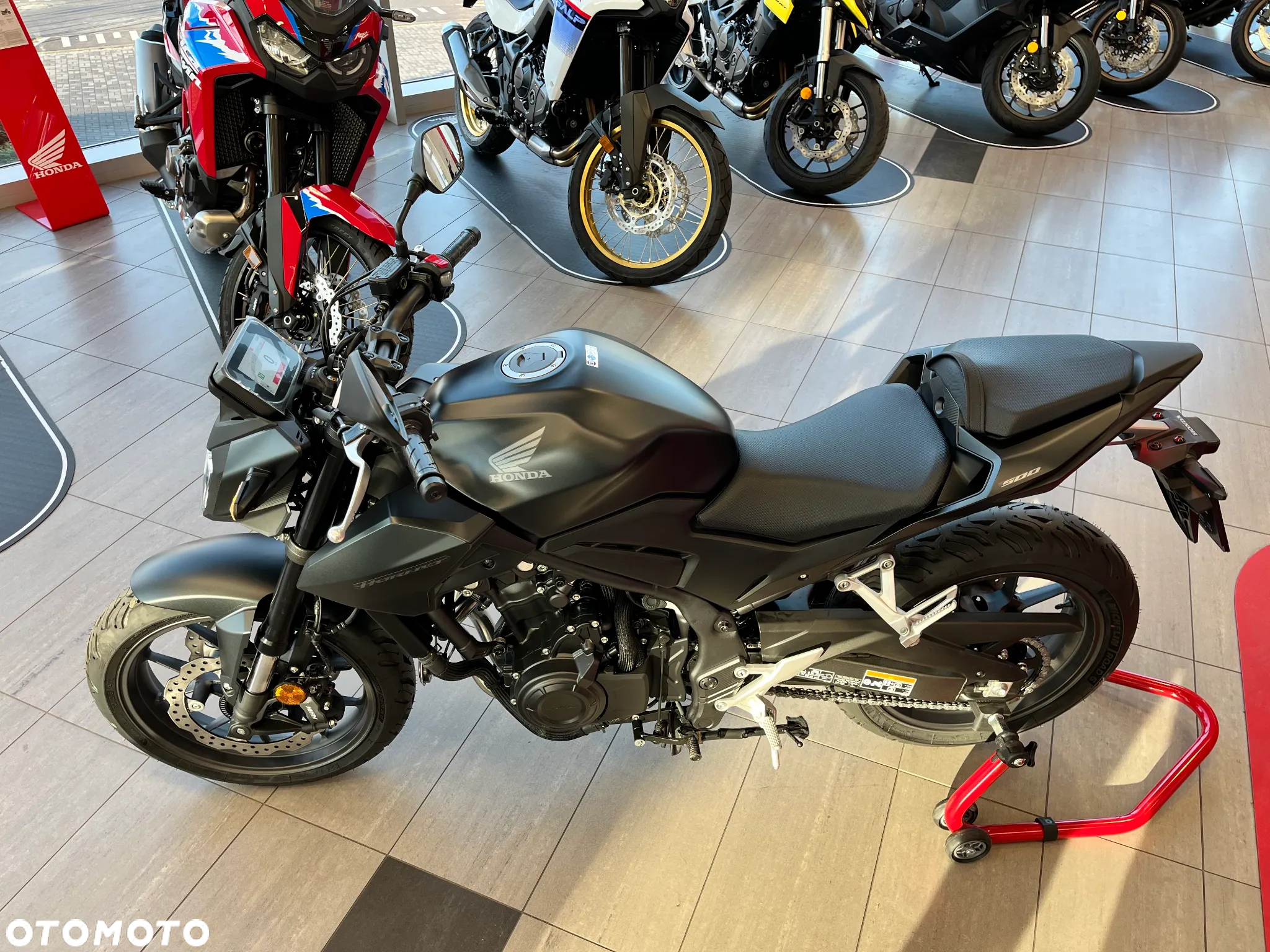 Honda CB - 10
