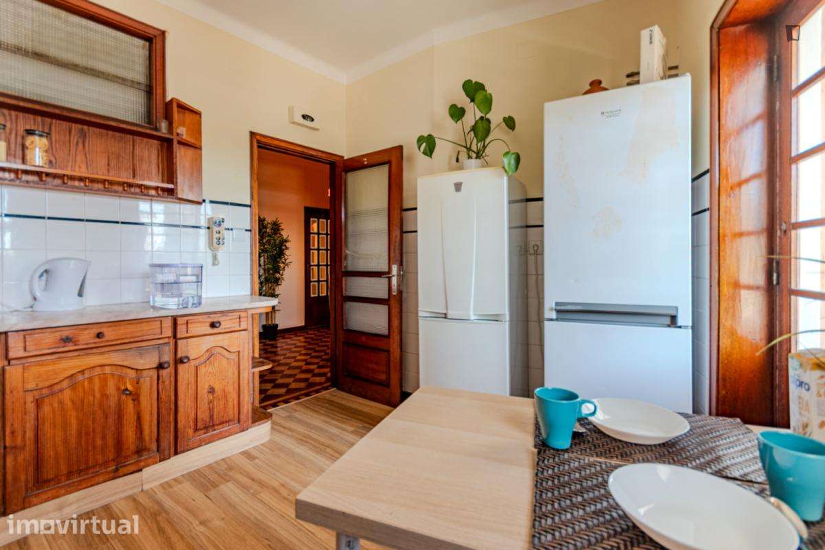 Quarto - localizado em Santo Ildefonso Porto - Grande imagem: 5/16