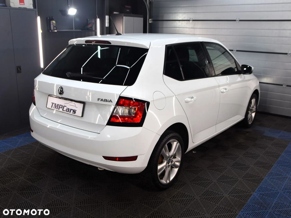 Skoda Fabia - 23