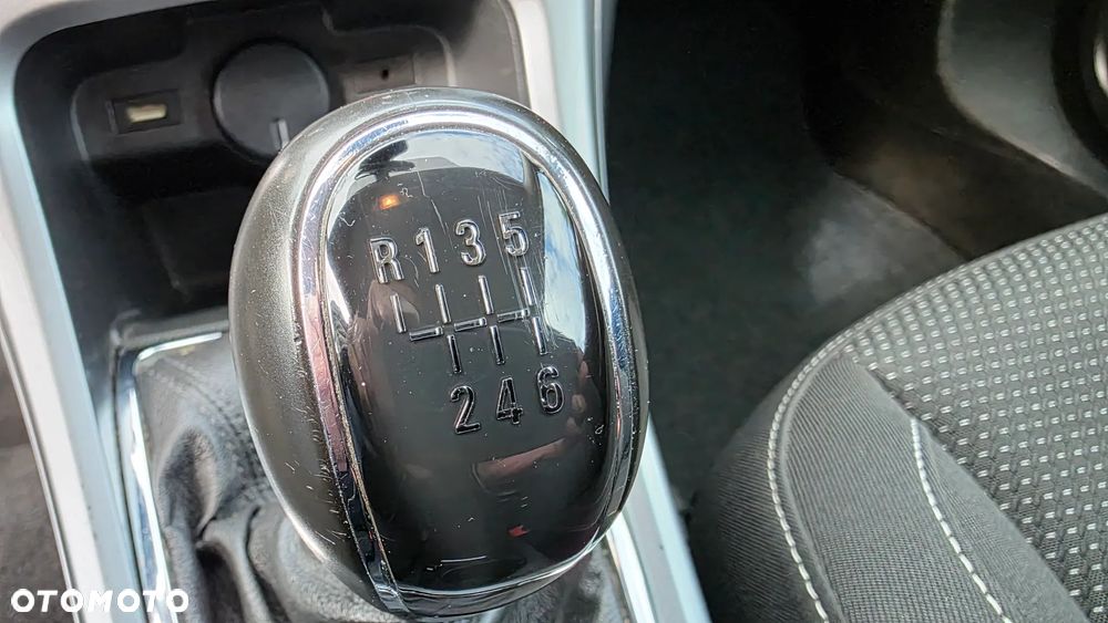 Opel Astra 1.6 CDTI Cosmo - 28