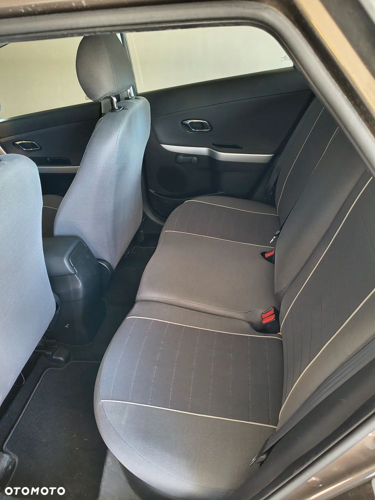 Kia Ceed - 7