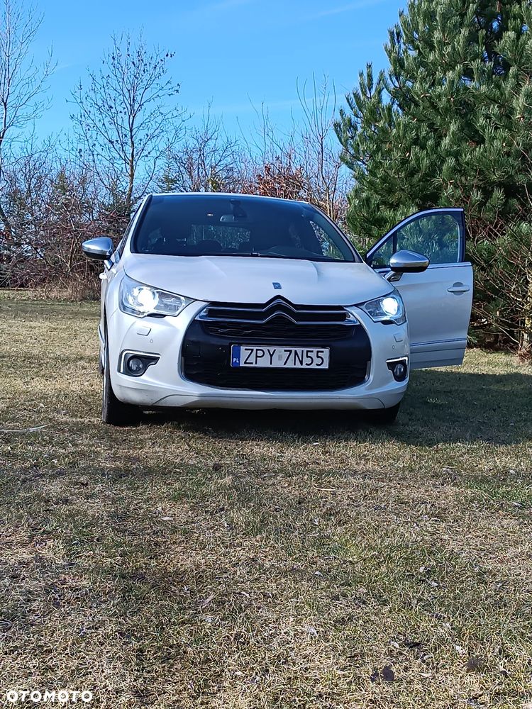 Citroën DS4 THP 200 SportChic - 2