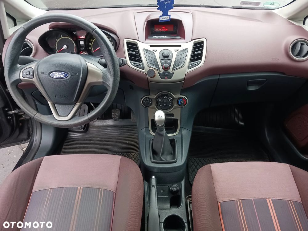 Ford Fiesta 1.25 Champions Edition - 6