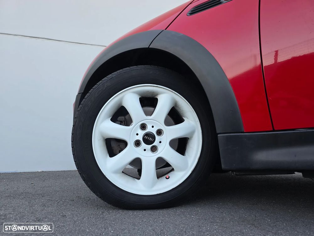 MINI 3 Portas One D - 13