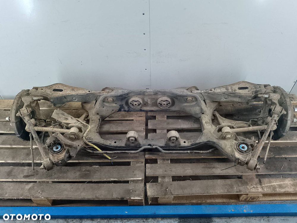 WÓZEK, TRAWERS TYŁ HYUNDAI IX55   X55420-3J000    3.0 CRDI V6 - 14