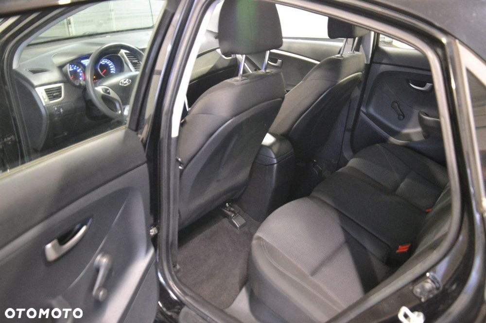 Hyundai i30 - 19