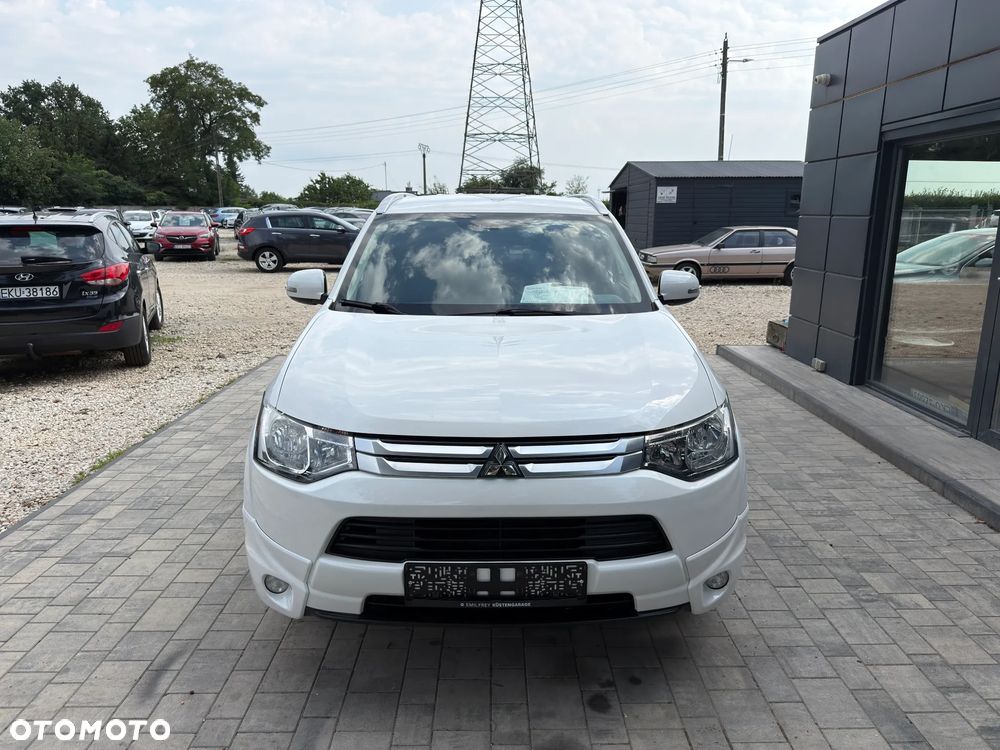 Mitsubishi Outlander 2.2 DID Intense + - 6